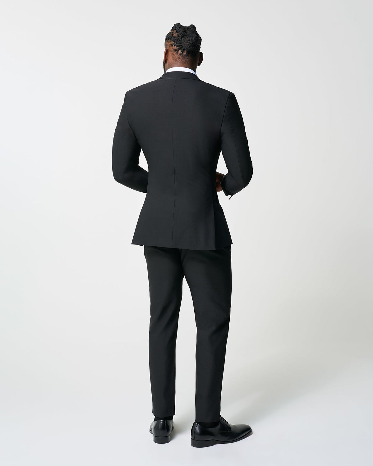 Athletic Fit Stretch Suit - Heathered Black | State & Liberty Suits