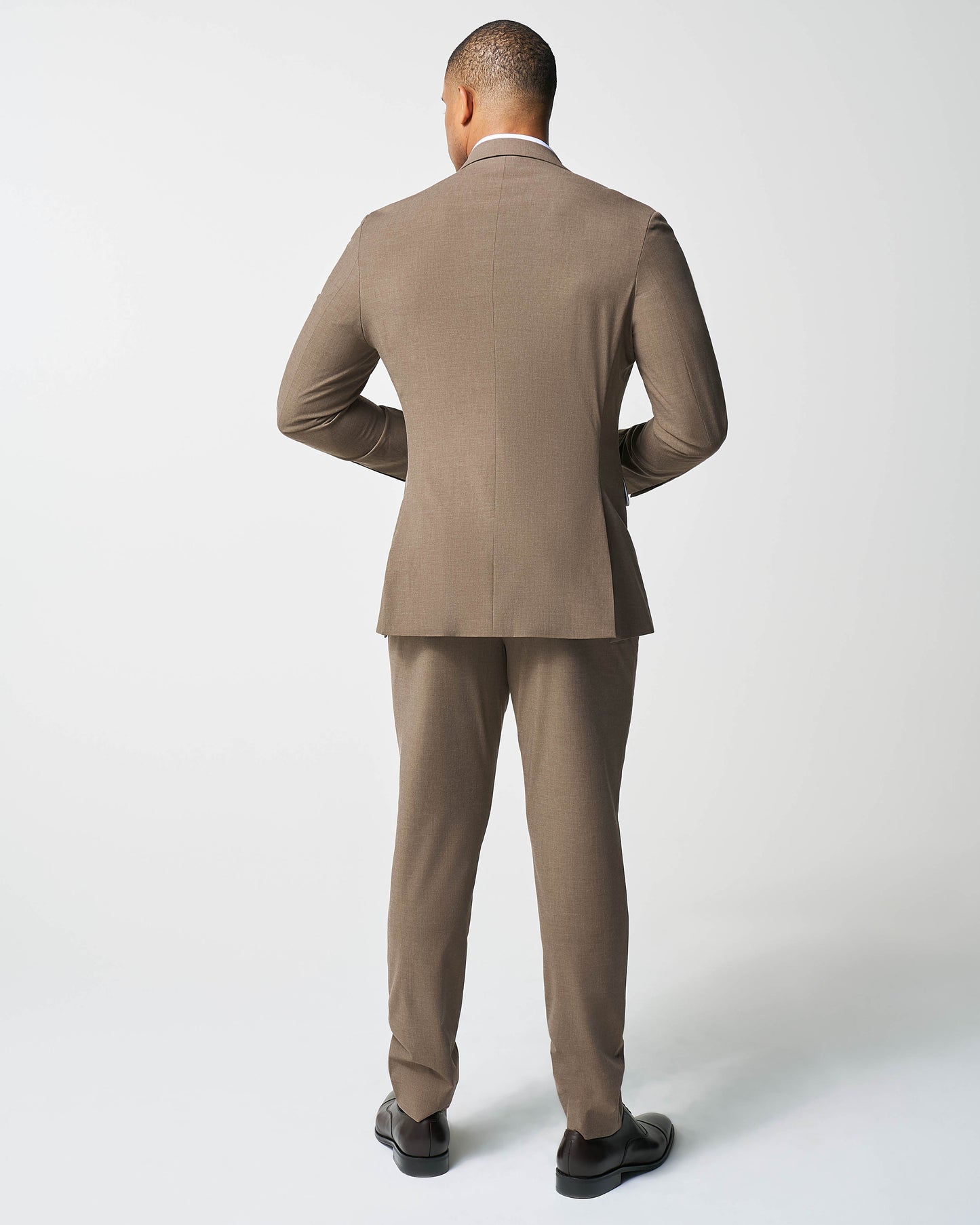 Athletic Fit Stretch Suit - Lightweight Heathered Latte | State & Liberty Suits
